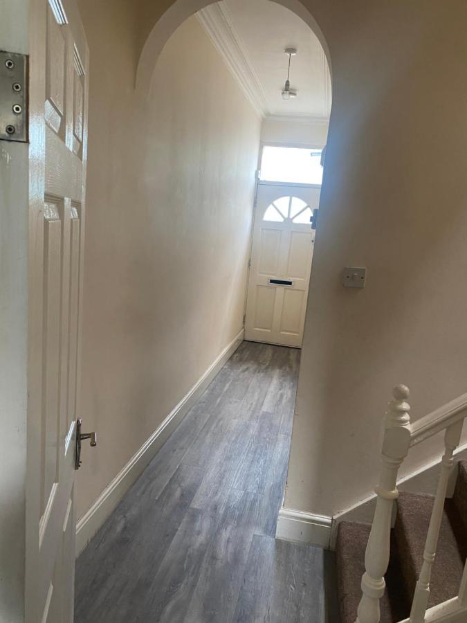 Spacious 4 Bedroom House Near Stokes Croft!! Central!!! Bristol Eksteriør bilde